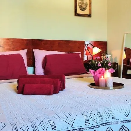 Casale Colle Belvedere بيت للعطل