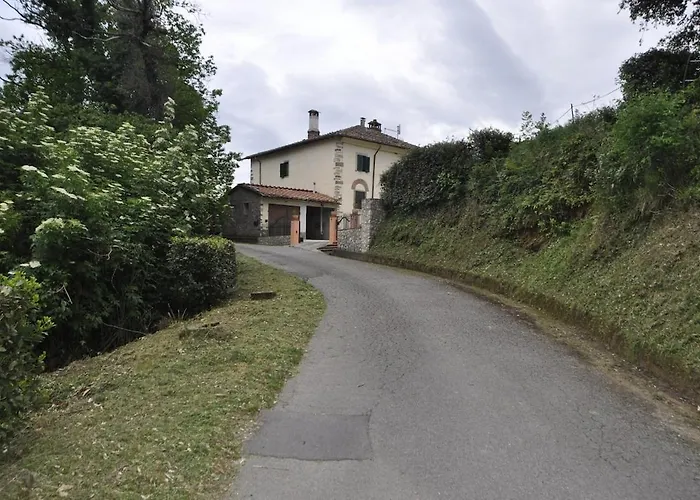 Casale Colle Belvedere *