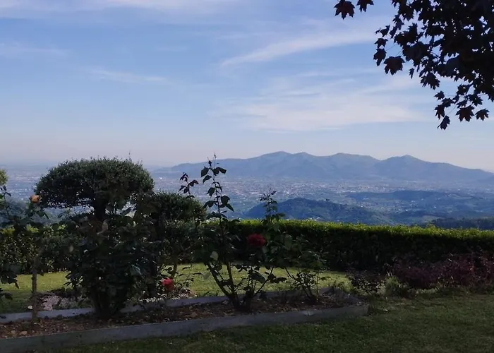 Casale Colle Belvedere * 卢卡